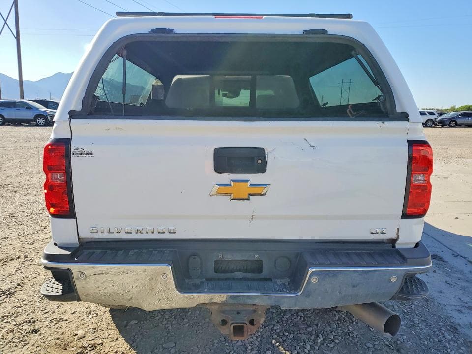 2017 CHEVROLET SILVERADO K2500 HEAVY DUTY LTZ 6