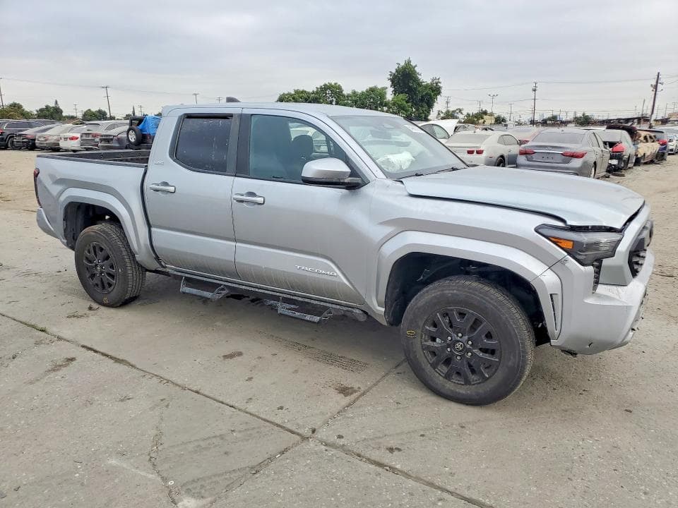 2025 TOYOTA TACOMA SR5 4