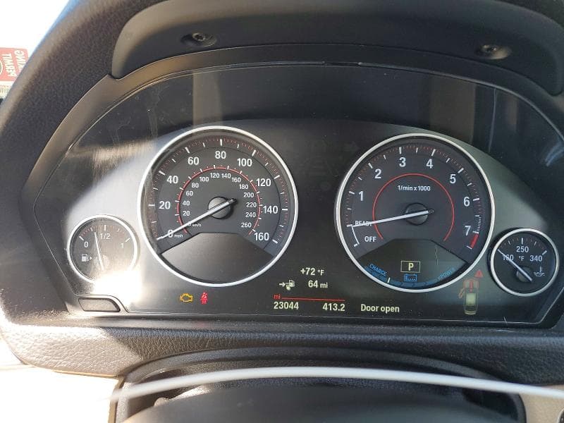 2017 BMW 330E 9