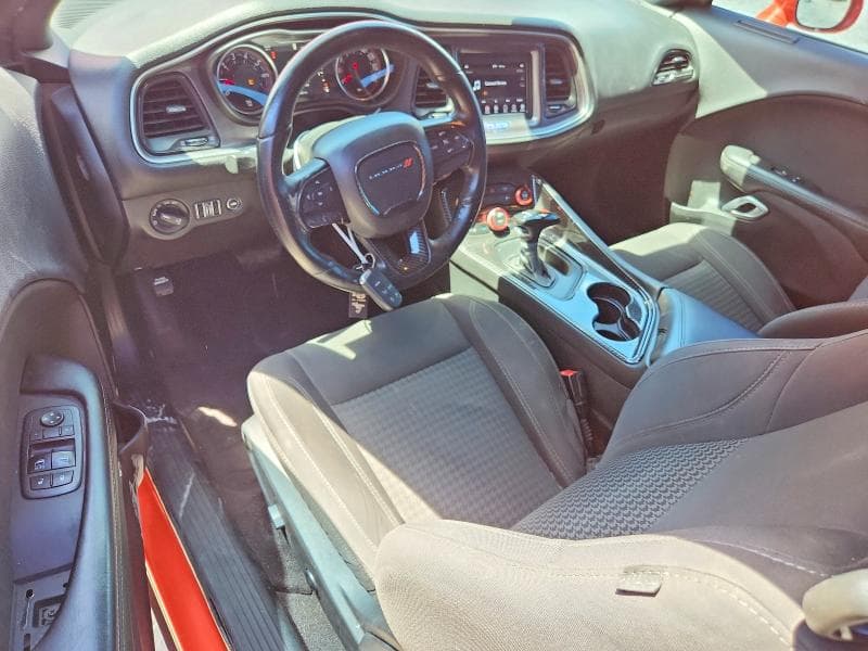 2017 DODGE CHALLENGER SXT 8