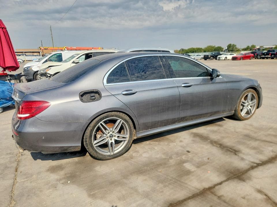 2018 MERCEDES-BENZ E 300 3