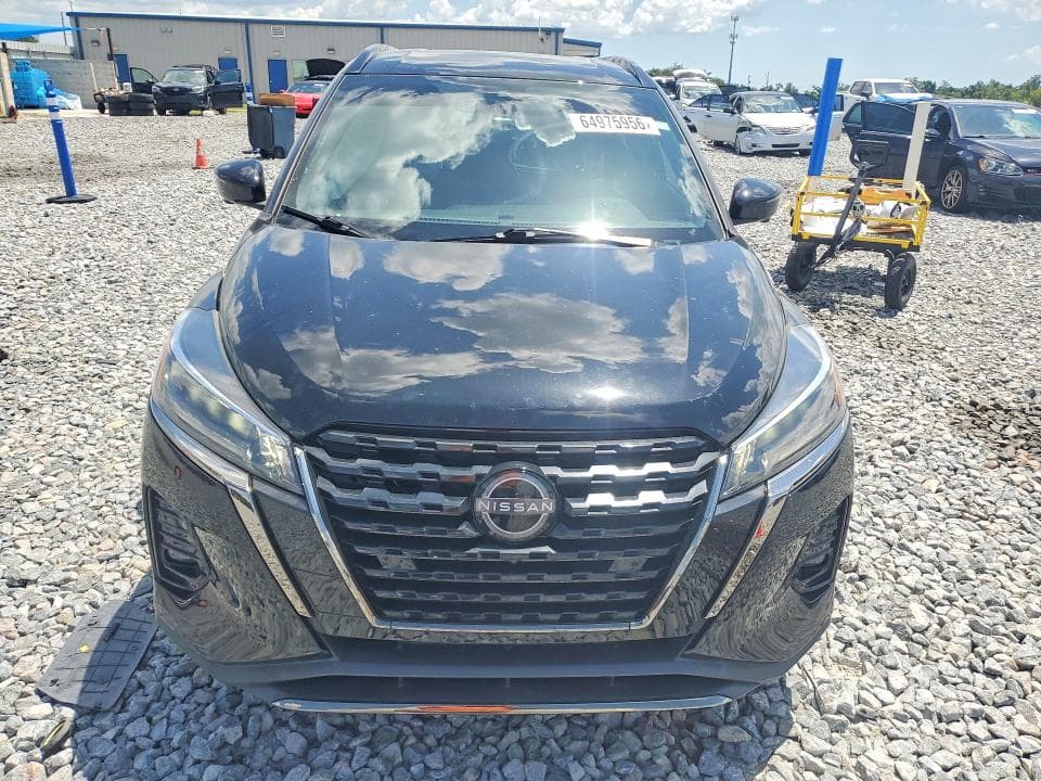 2022 NISSAN KICKS SR 5
