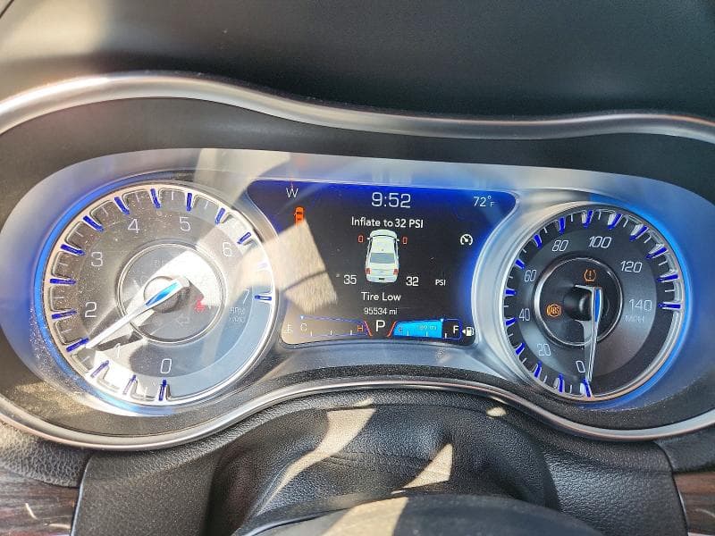 2018 CHRYSLER 300 TOURING 9