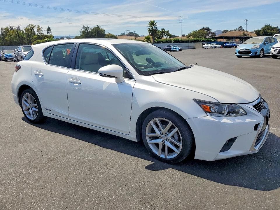2017 LEXUS CT 200 4