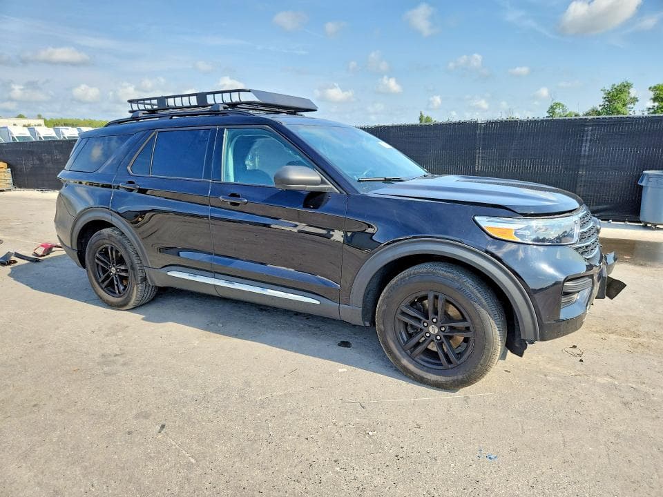 2022 FORD EXPLORER XLT 4