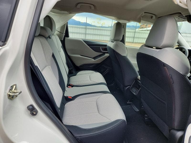 2021 SUBARU FORESTER 10