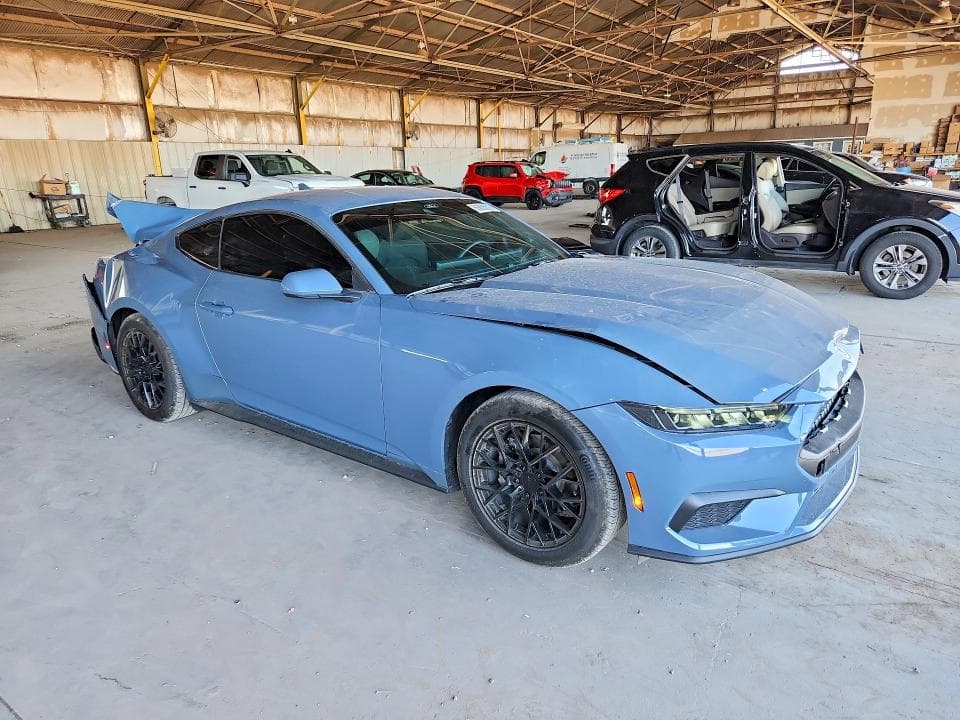 2025 FORD MUSTANG 4