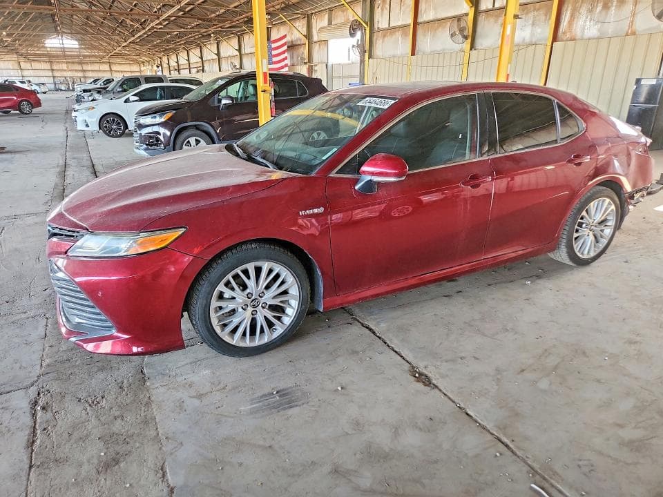 2019 TOYOTA CAMRY HYBRID XLE - 1