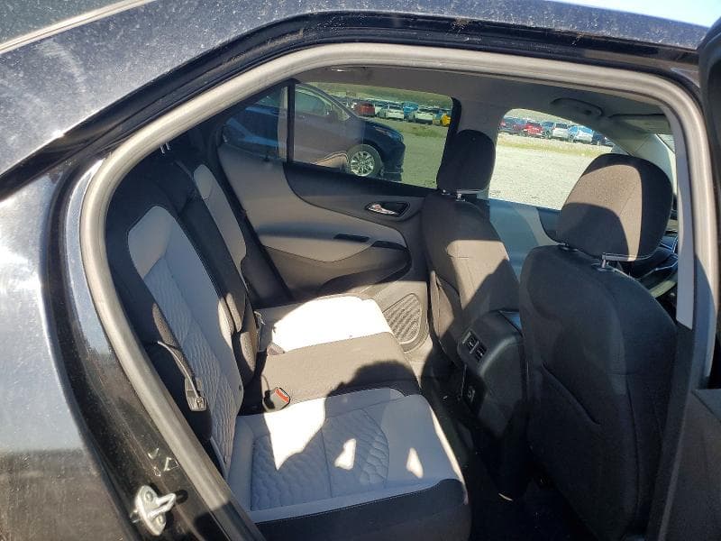 2021 CHEVROLET EQUINOX 10