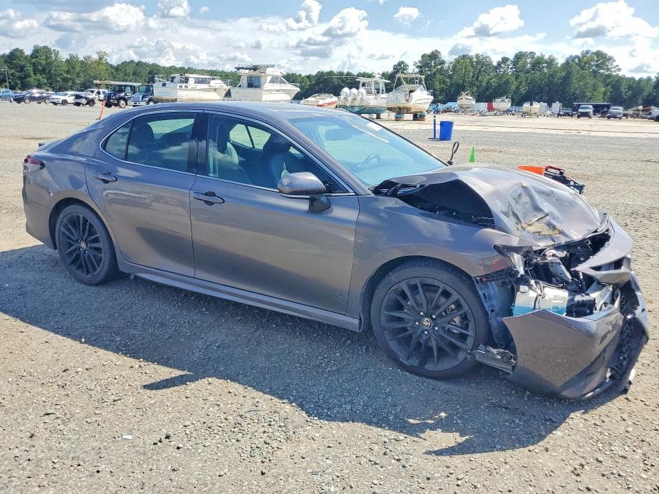 2024 TOYOTA CAMRY XSE 4