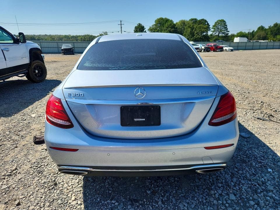 2017 MERCEDES-BENZ E 300 4MATIC 6
