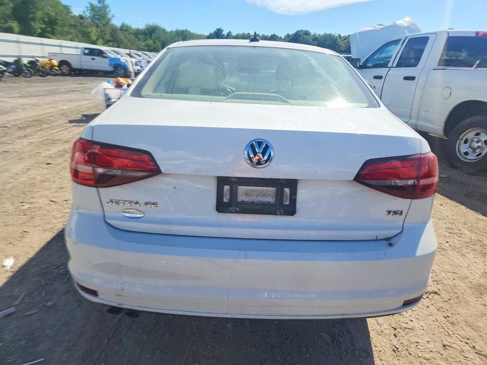 2017 VOLKSWAGEN JETTA SE 6