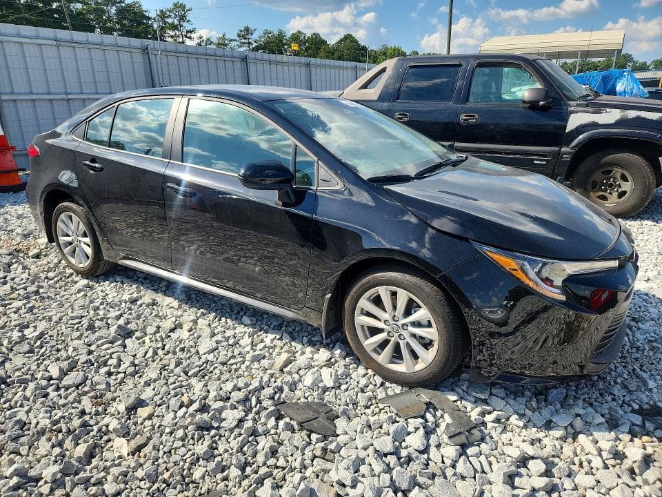 2026 TOYOTA COROLLA LE 4
