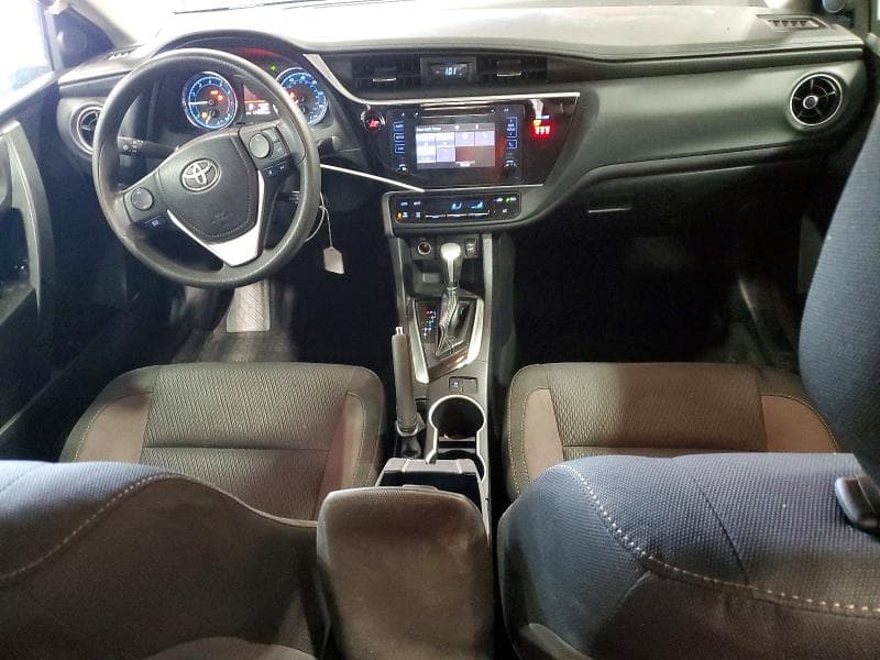 2019 TOYOTA COROLLA LE 8