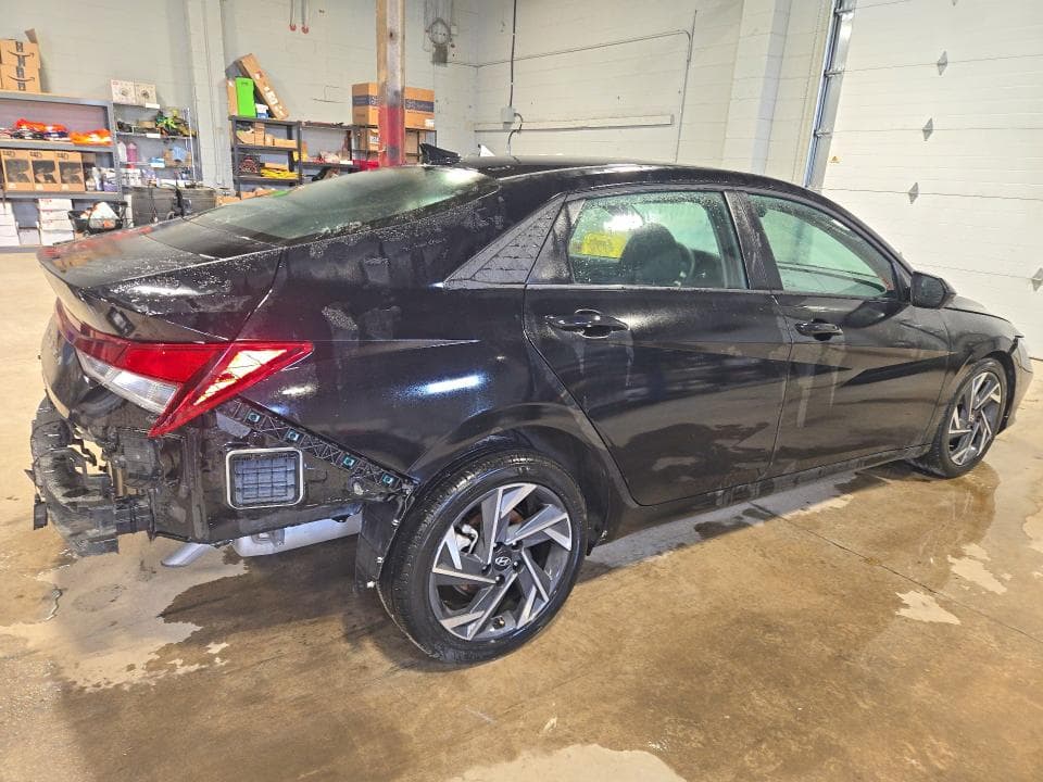 2025 HYUNDAI ELANTRA SEL SPORT 3