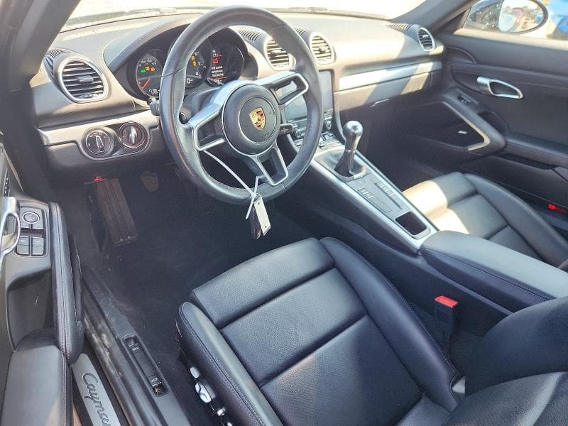 2024 PORSCHE CAYMAN BASE 8