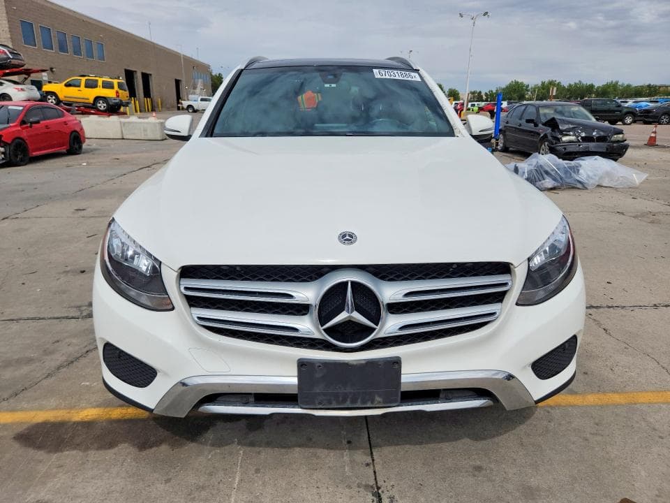 2018 MERCEDES-BENZ GLC 300 4MATIC 5