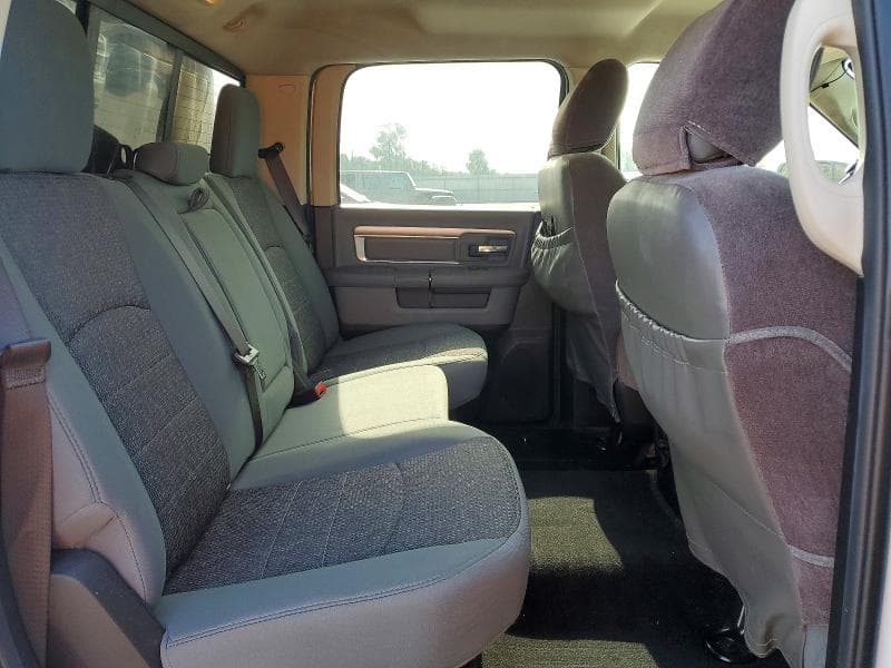 2017 RAM 1500 SLT 10