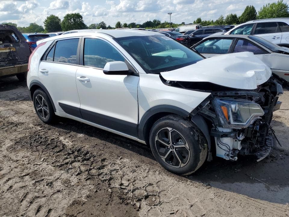 2024 KIA NIRO LX 4