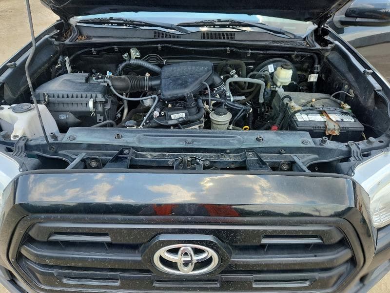 2017 TOYOTA TACOMA SR 11