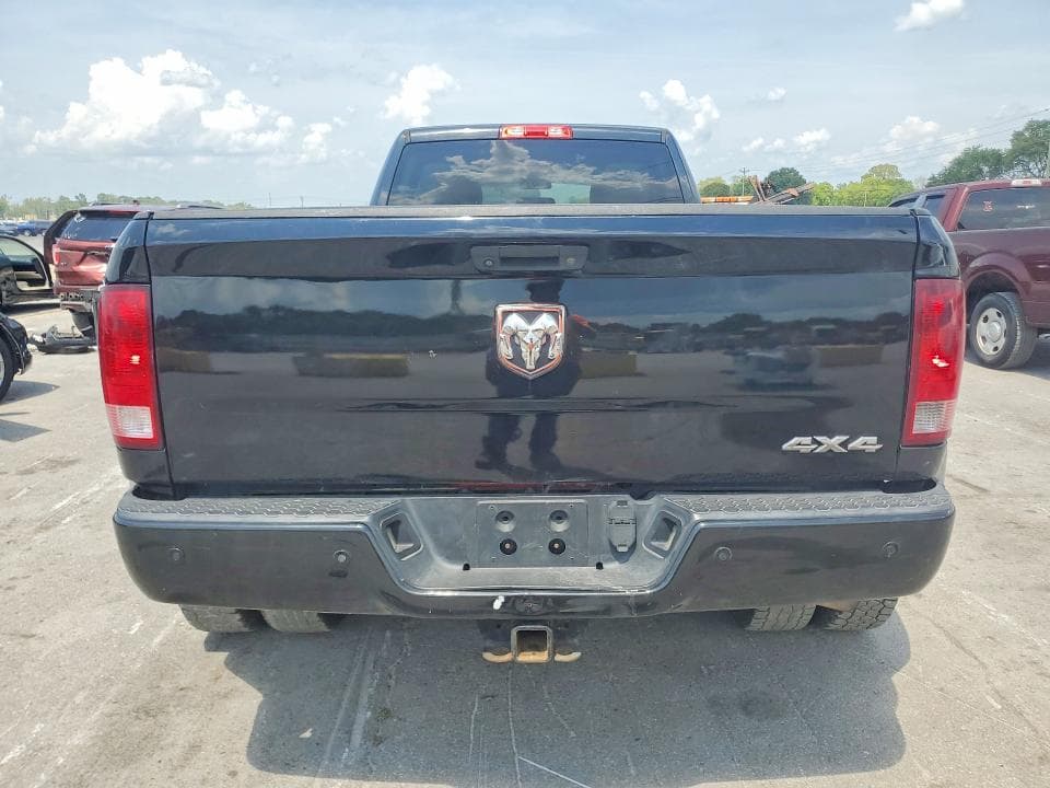 2018 RAM 3500 ST 6