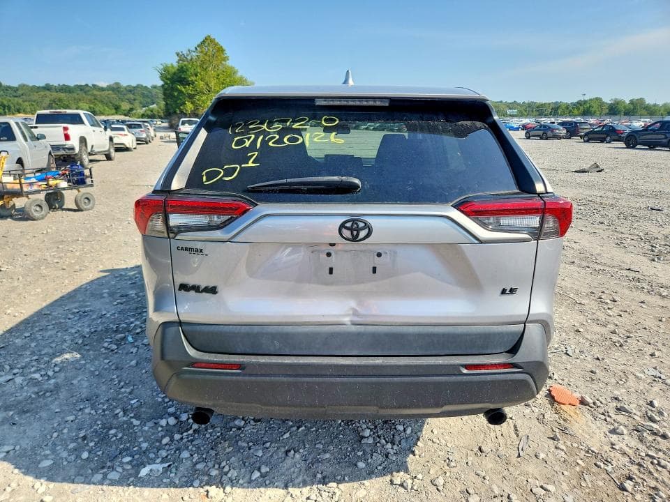 2022 TOYOTA RAV4 LE 6