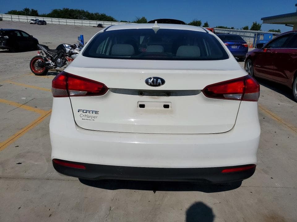 2018 KIA FORTE LX 6