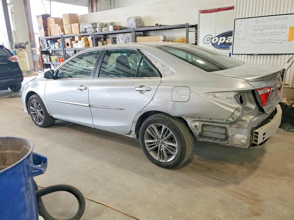 2017 TOYOTA CAMRY HYB LE/SE/XLE 2