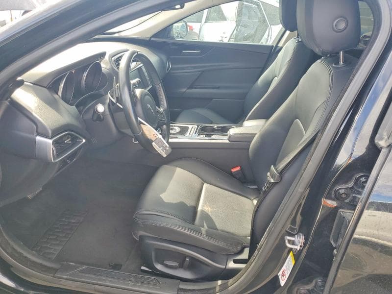 2017 JAGUAR XE PREMIUM 7