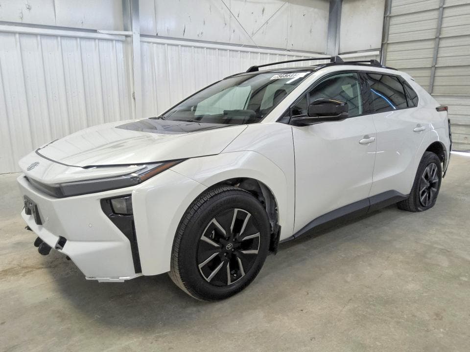 2026 TOYOTA BZ XLE PLUS - 1