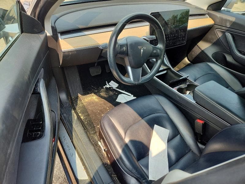 2018 TESLA MODEL 3 8