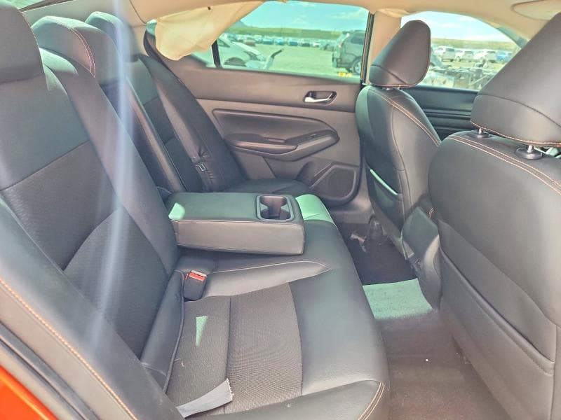 2021 NISSAN ALTIMA SR 10