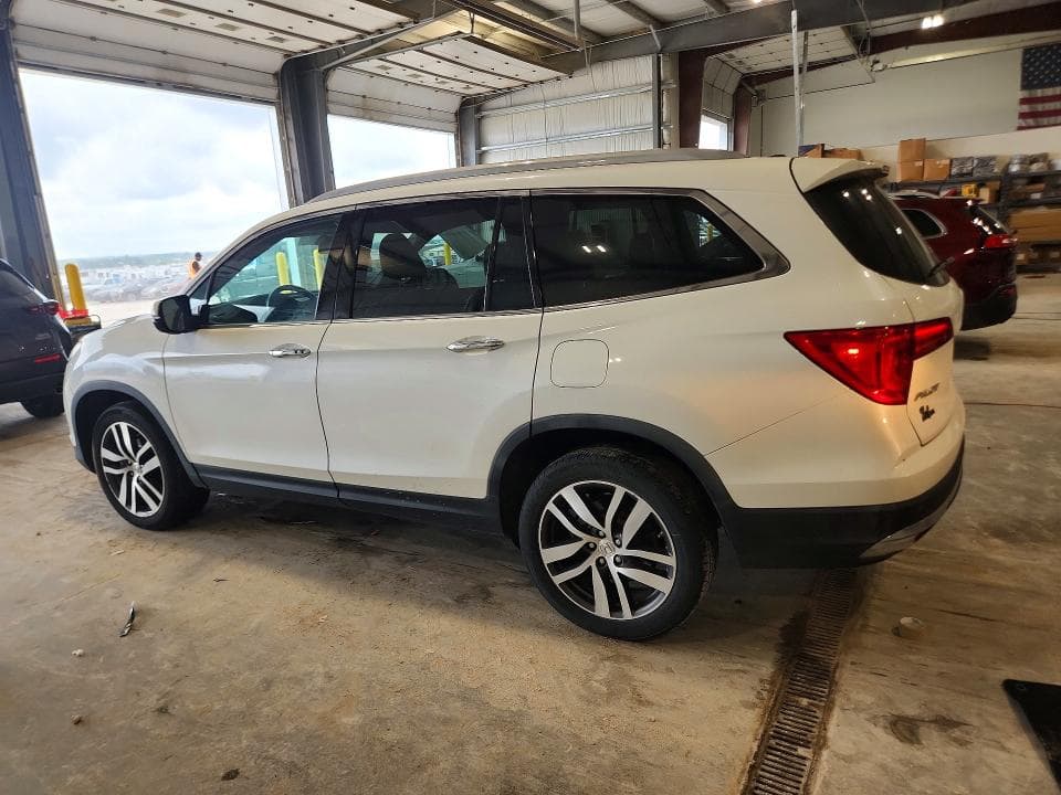 2017 HONDA PILOT TOURING 2