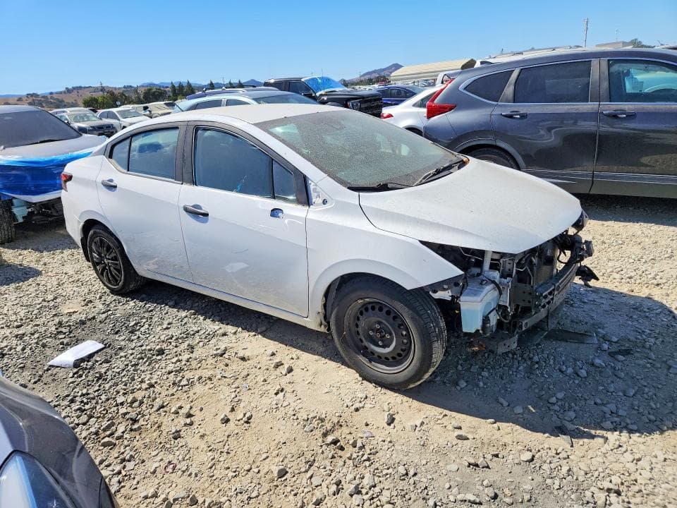 2020 NISSAN VERSA S 4