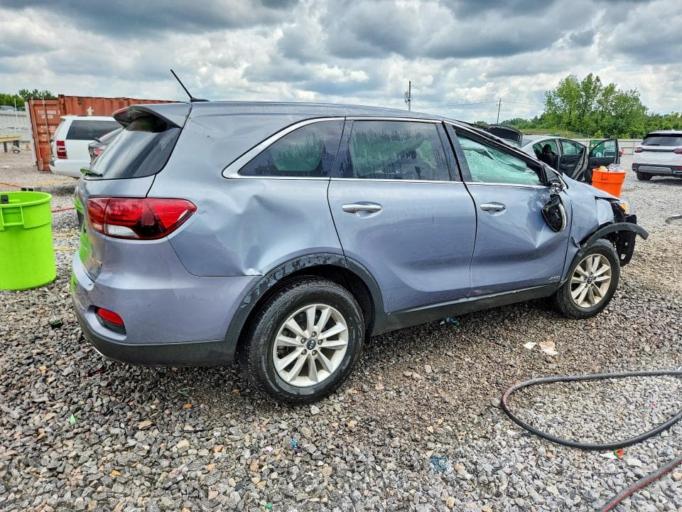 2020 KIA SORENTO LX 3