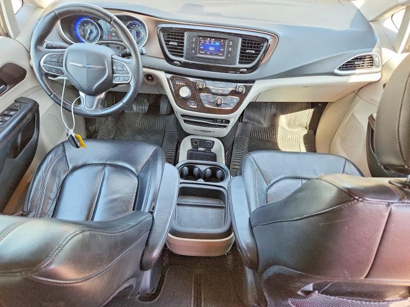 2017 CHRYSLER PACIFICA TOURING L 8