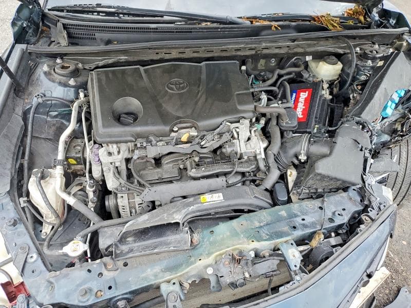 2018 TOYOTA CAMRY SE 11