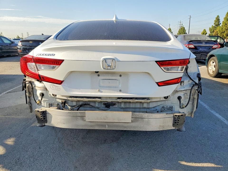 2018 HONDA ACCORD EX 6