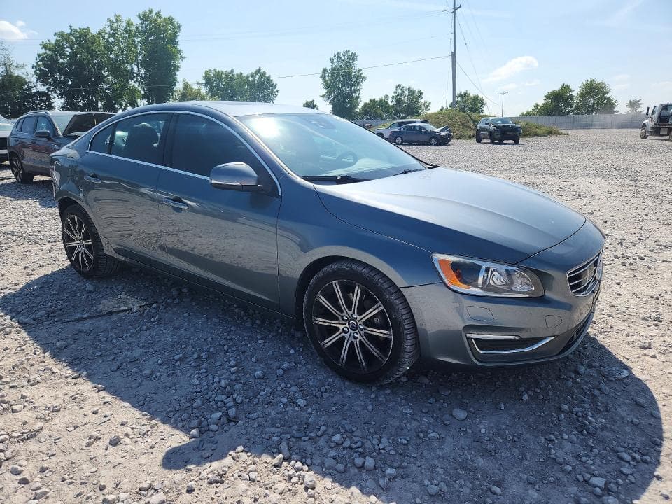2017 VOLVO S60 PLATINUM 4