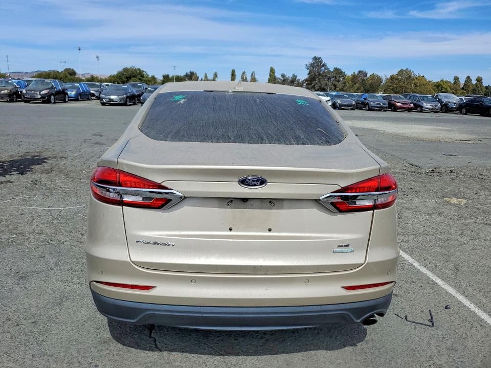2019 FORD FUSION SE 6