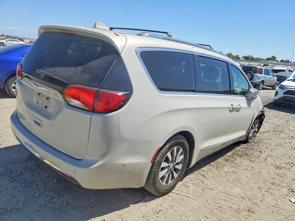 2020 CHRYSLER PACIFICA HYBRID LIMITED 3