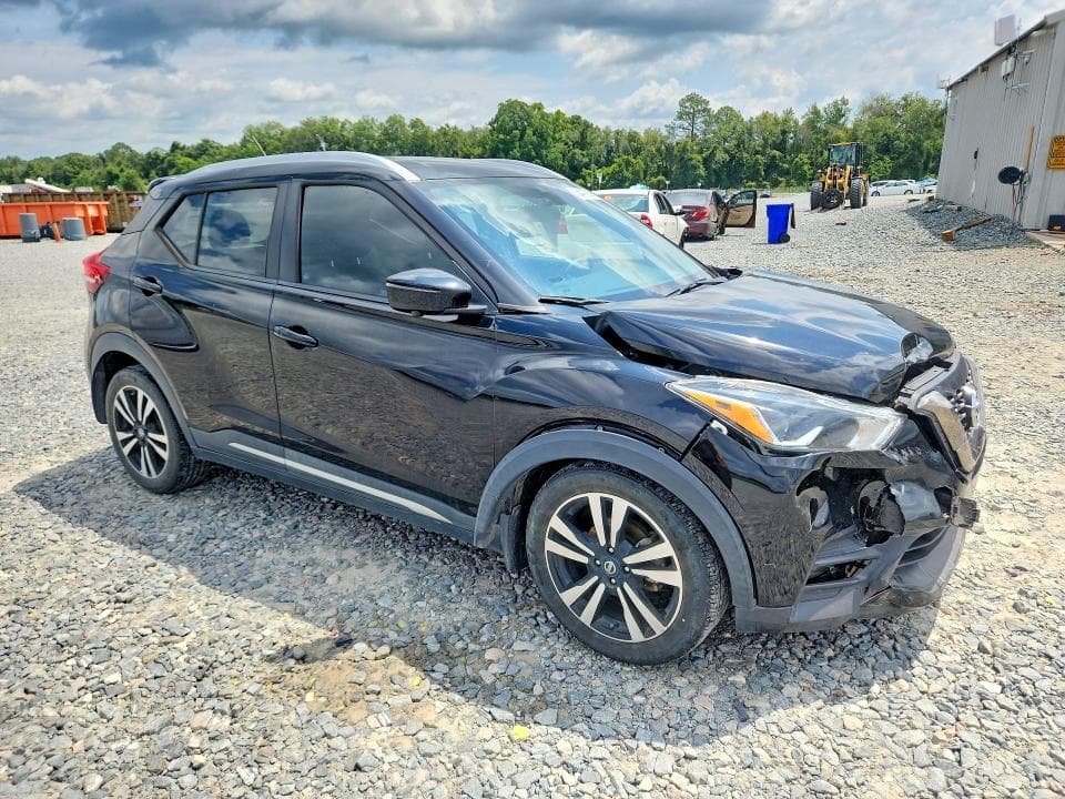 2020 NISSAN KICKS SR 4