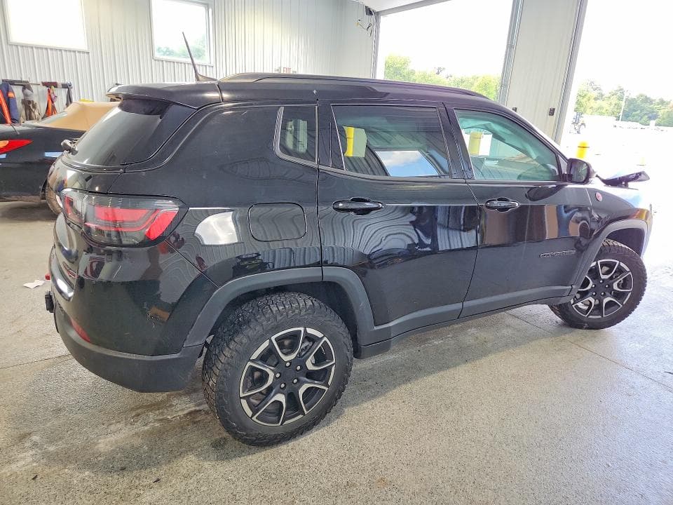 2024 JEEP COMPASS TRAILHAWK 3