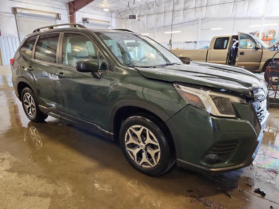 2023 SUBARU FORESTER PREMIUM 4