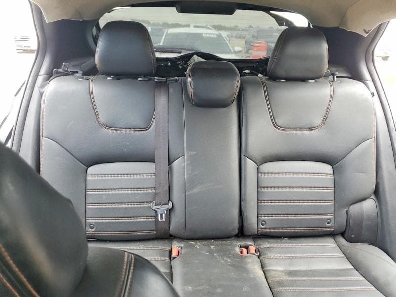 2019 NISSAN KICKS SR 10