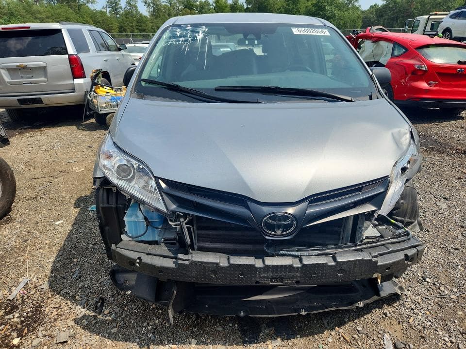 2020 TOYOTA SIENNA L 5