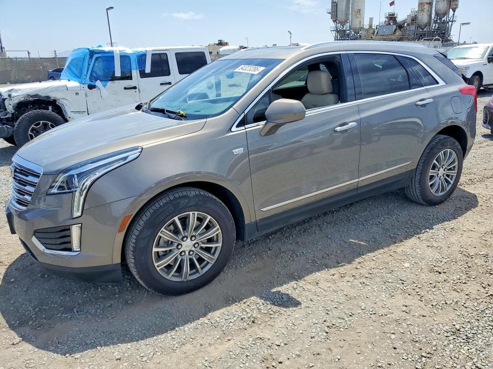 2017 CADILLAC XT5 LUXURY - 1