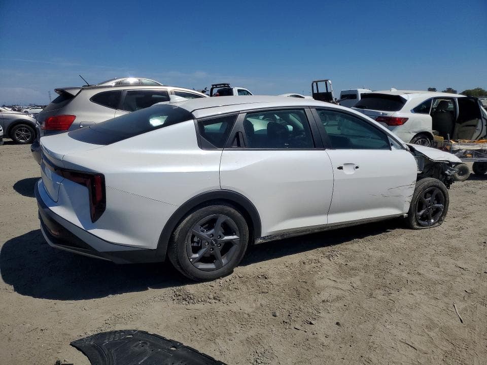 2025 KIA K4 LXS 3