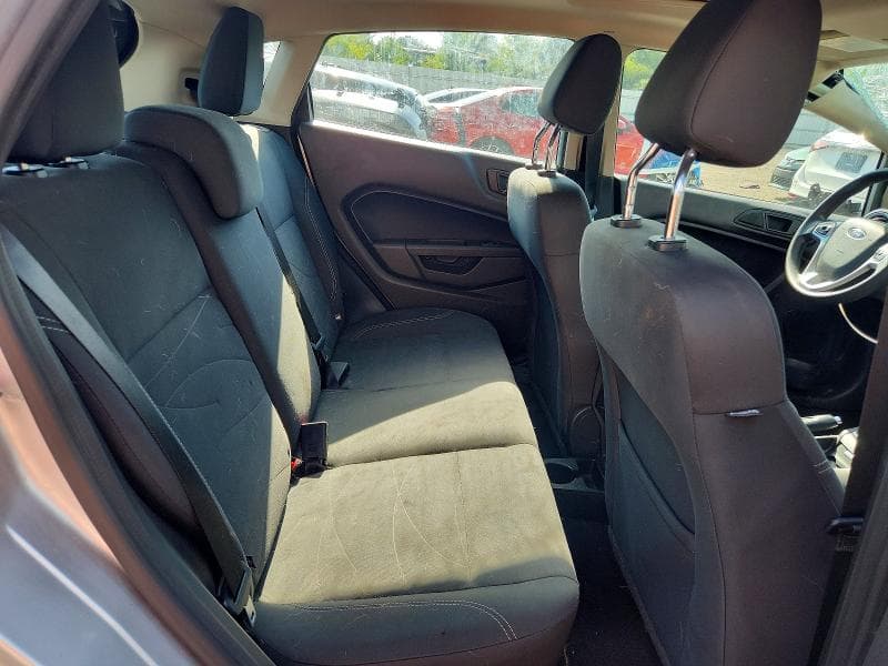 2019 FORD FIESTA SE 10