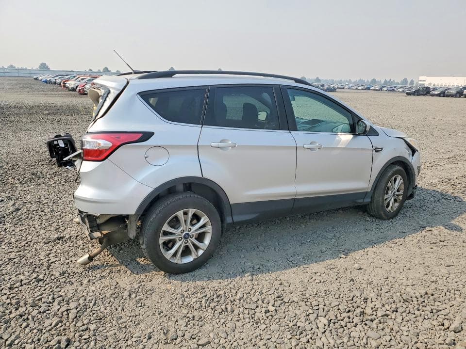 2018 FORD ESCAPE SE 3